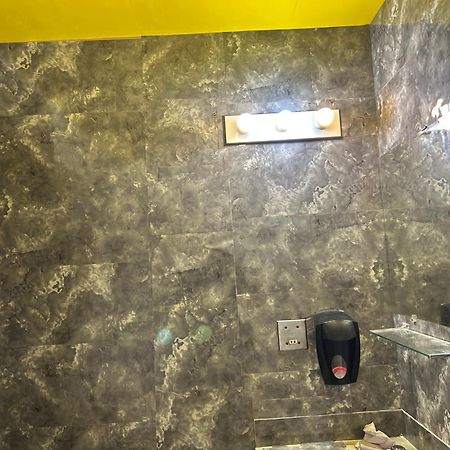 Road Runner Motel Меррітт Екстер'єр фото