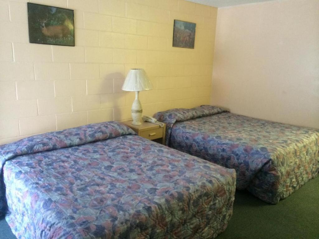 Road Runner Motel Меррітт Екстер'єр фото