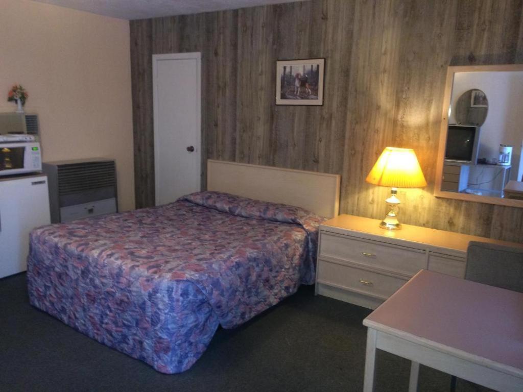 Road Runner Motel Меррітт Екстер'єр фото
